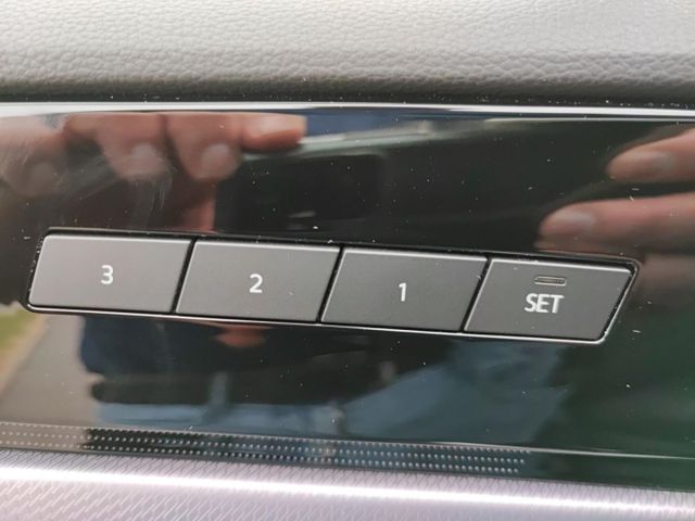 Touareg R 4Motion 3.0 TSI eHybrid Navi Carplay