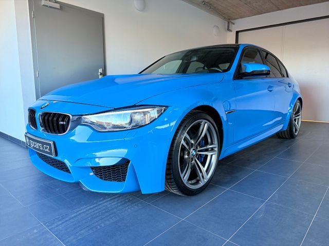 BMW M3 F80 YAS MARINA BLAU 317kW HUD