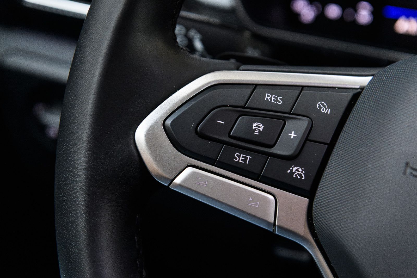 Fahrzeugabbildung Volkswagen T-Cross 1.0 TSI DSG 85 kW Energy+AHK+Kamera+Navi