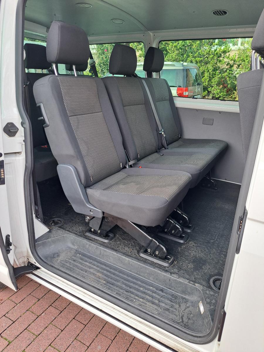 Volkswagen T6.1 9-Sitze*Klima*PDC*Scheckheft*8fach*HUneu