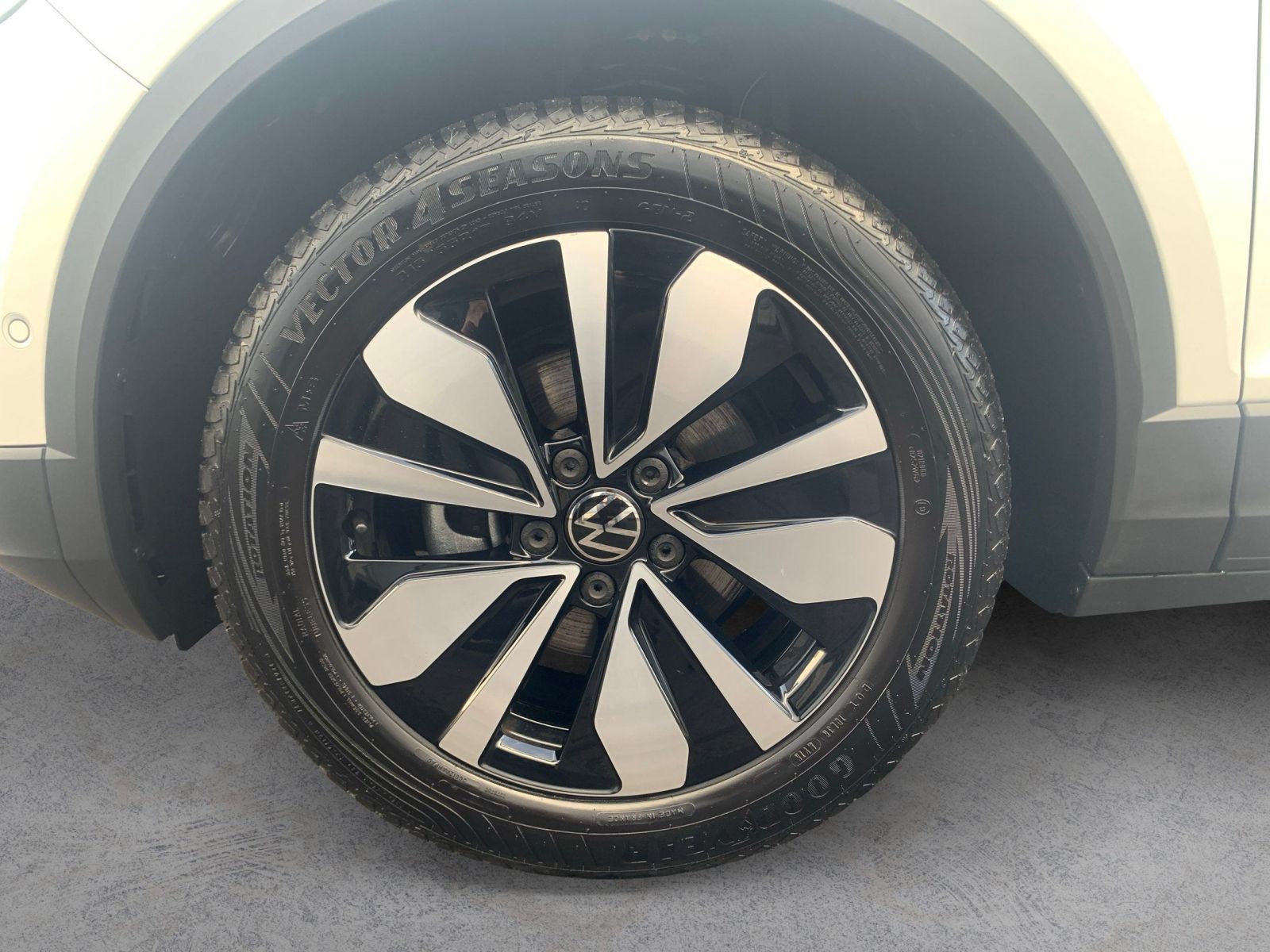 Volkswagen T-Roc - Bild 8