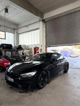 BMW M4 Unfallfrei, KW-Fahrwerk, M-Performace AGA - BMW: Coupe, Unfall