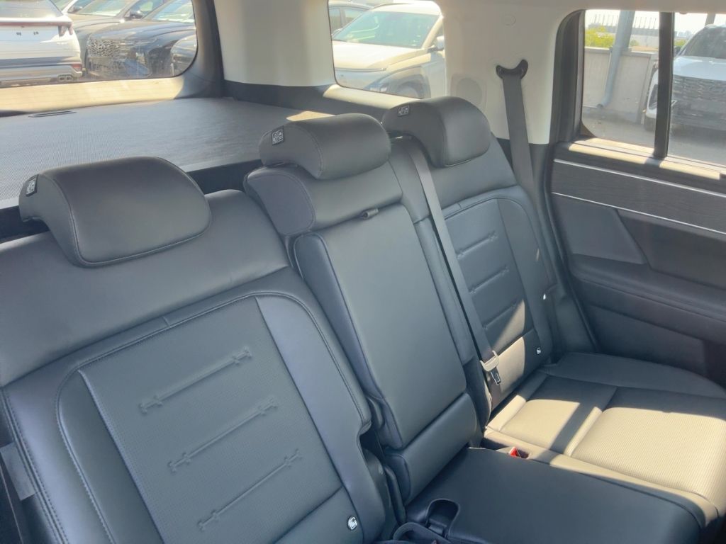 Hyundai SANTA FE - Bild 11