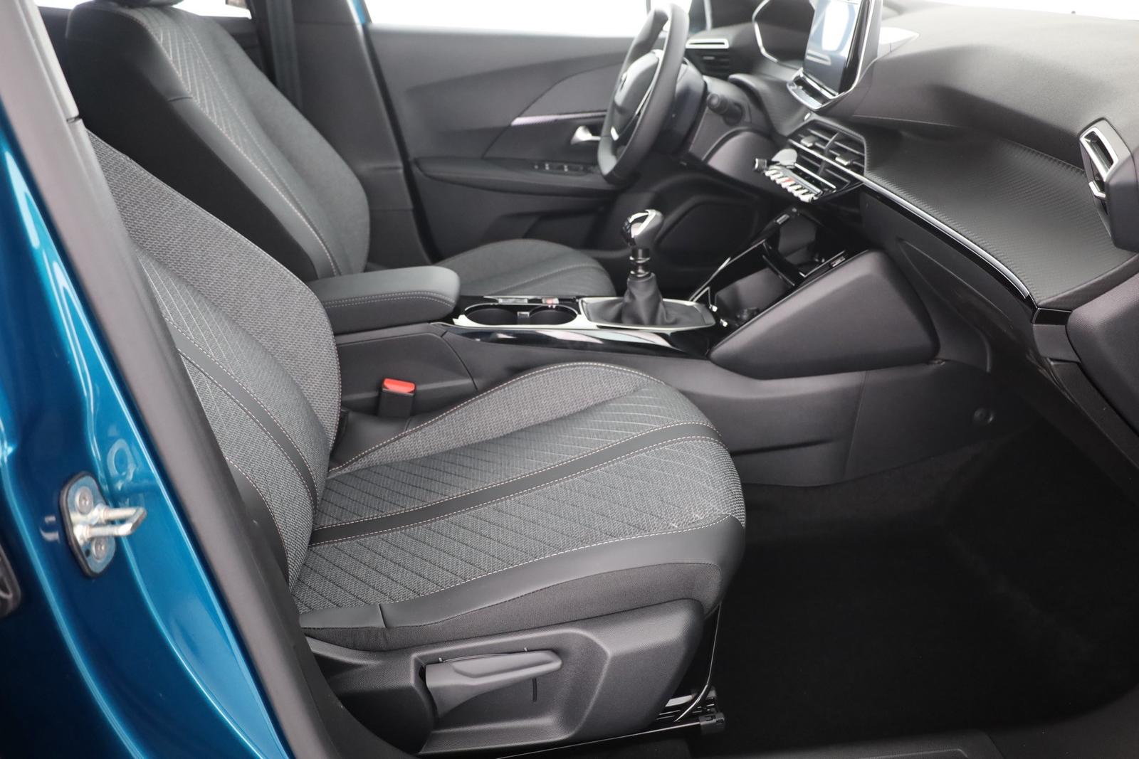 Peugeot 2008 1.2 PureTech LED Navi Tempomat