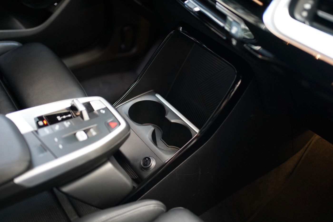 Fahrzeugabbildung BMW 223i xDrive M Sport +AHK+Fernlichtassist.+Leder+