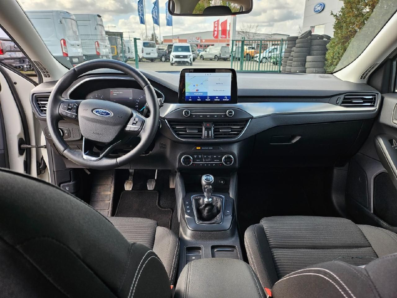Fahrzeugabbildung Ford Focus Turnier Titanium