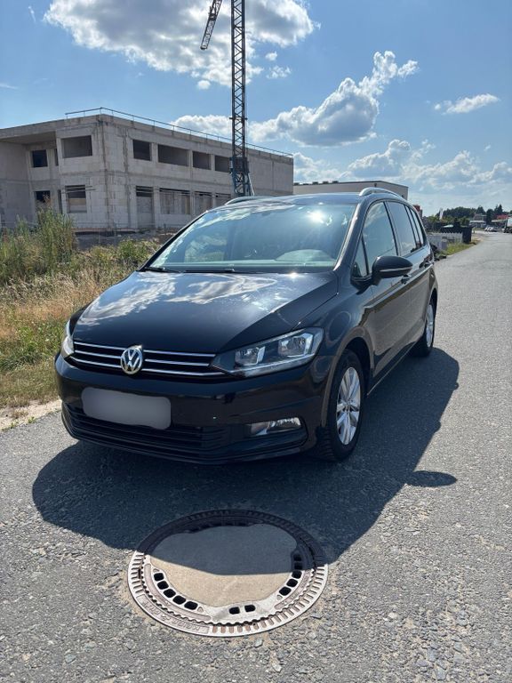 Image of Volkswagen Touran