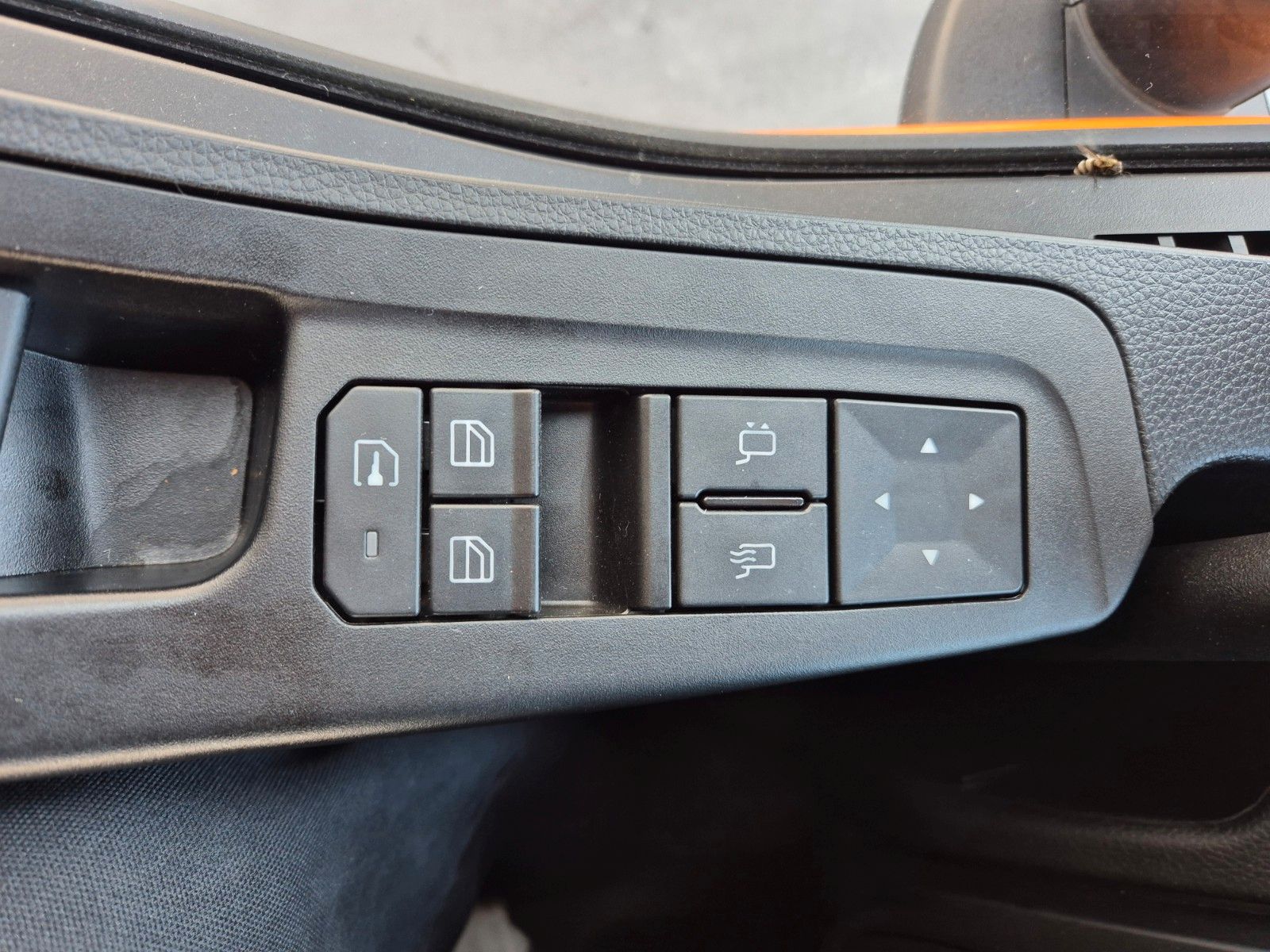 Fahrzeugabbildung Iveco AD360X54Z HR OFF 8x4 Intarder AHK