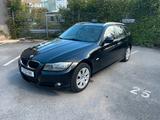 BMW 318i Touring, Klima, Xenon, Navi, Bluetooth, Tüv - BMW 318 aus 2011: Kombi