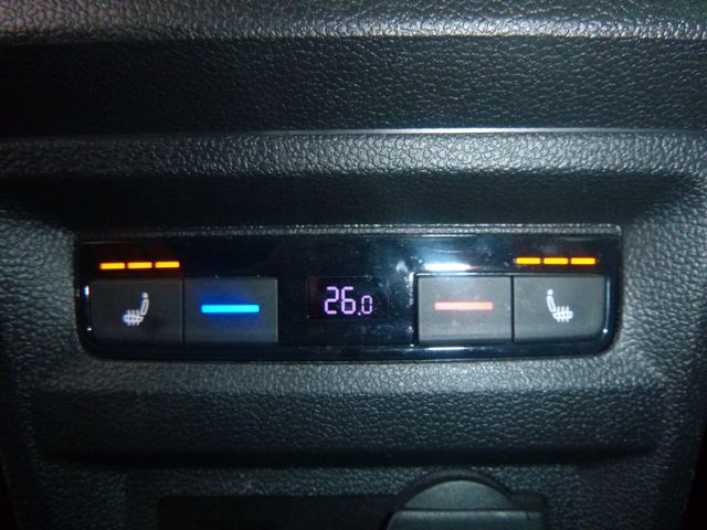 Fahrzeugabbildung Volkswagen Tiguan IQ.DRIVE 2,0 TDI >AUT/NAV/KAM/SHZ/PDC<