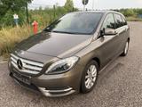 Mercedes-Benz B 180 (BlueEFFICIENCY) 7G-DCT + Autom.+AHK - Mercedes-Benz B 180: Blueefficiency
