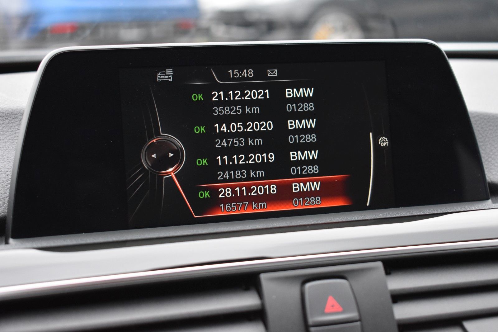 Fahrzeugabbildung BMW 320 i Limo. Sport Line