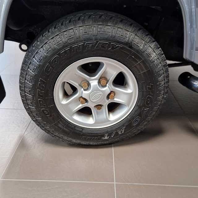 Land Rover Defender 90 2.2 TD4 Pick-Up | 122 ch | BVM | Convenience Pack | Alarme | Vitres athermiques