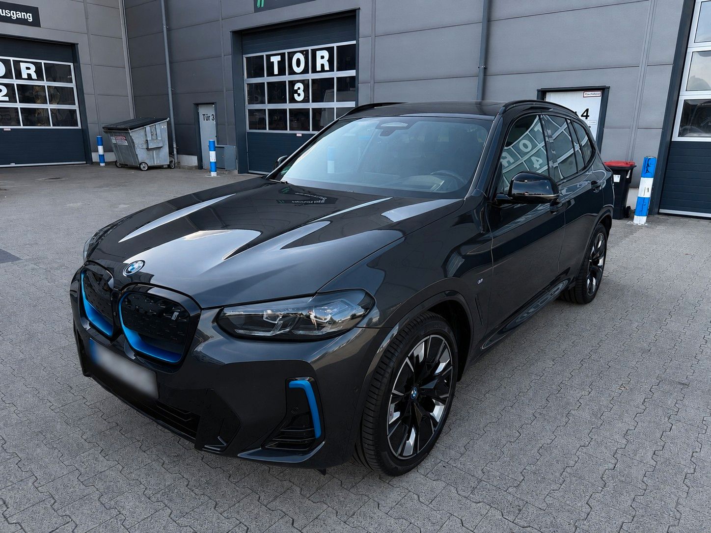 BMW iX3 IMPRESSIVE M SPORT AHK NAVI HUD PANO LED DAB foto 5