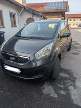 Kia Venga 1.6 CVVT Spirit Spirit - Kia Venga aus 2012 mit Benzin-Antrieb: Kleinbus