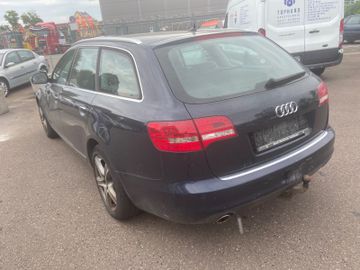 Audi A6 - 4