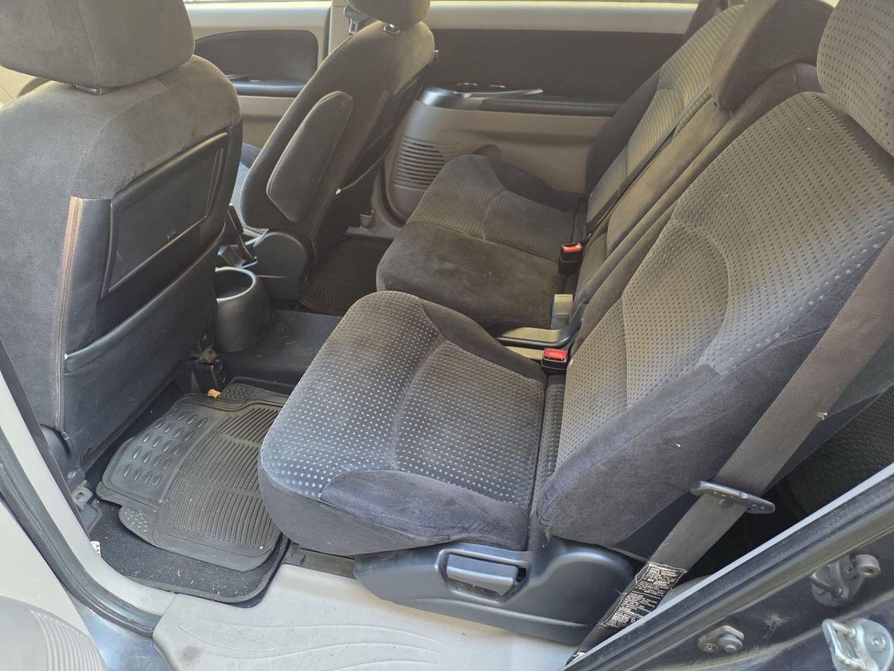 Mitsubishi Grandis 2006 — photo 10