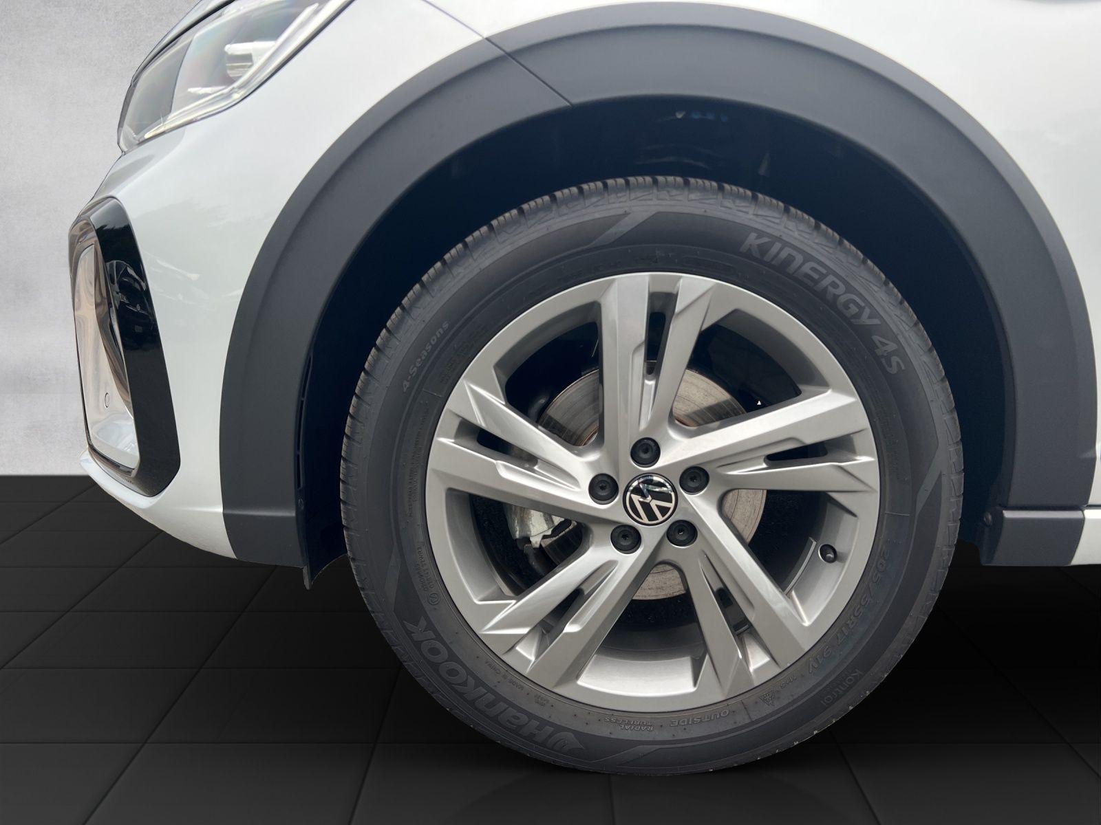 Taigo R-Line 1.0 TSI DSG IQ.Light*ACC*Navi