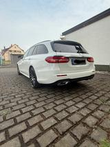 Mercedes-Benz E 350d T4 MaticAMG Line Autom. Line Bleck Editio - Mercedes-Benz E 350 in Frankfurt (Main)