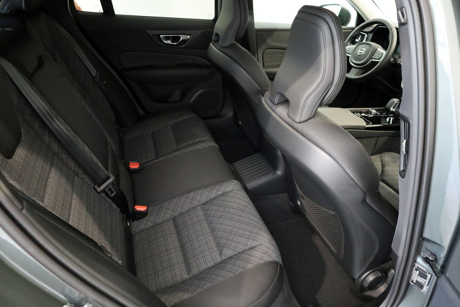 Fahrzeugabbildung Volvo V60 Core T6 Recharge AWD, Navi,Standhz.,AHK e+WR