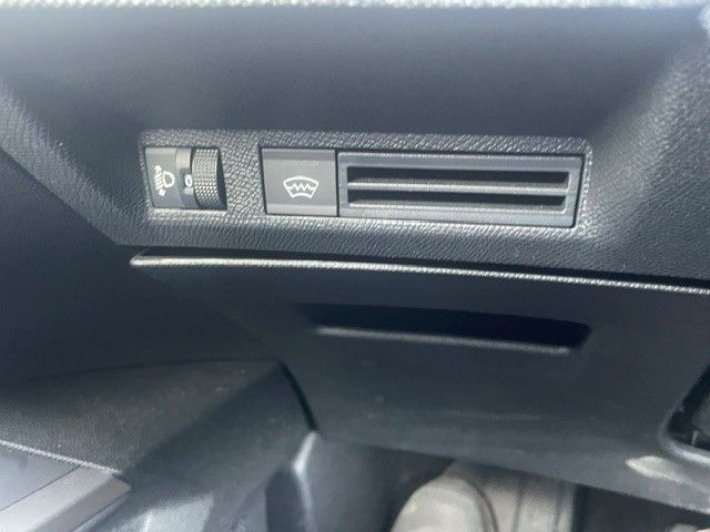 Fahrzeugabbildung Peugeot Neuer 5008 Allure MildHybrid AT+7Sitze+KlimaAT