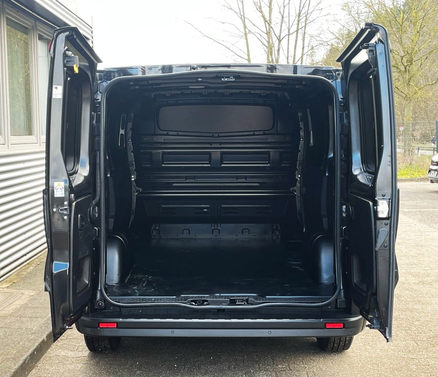 Fahrzeugabbildung Renault Trafic Kasten  L1H1 Komfort KLIMA NAVI MwSt 1.Hd