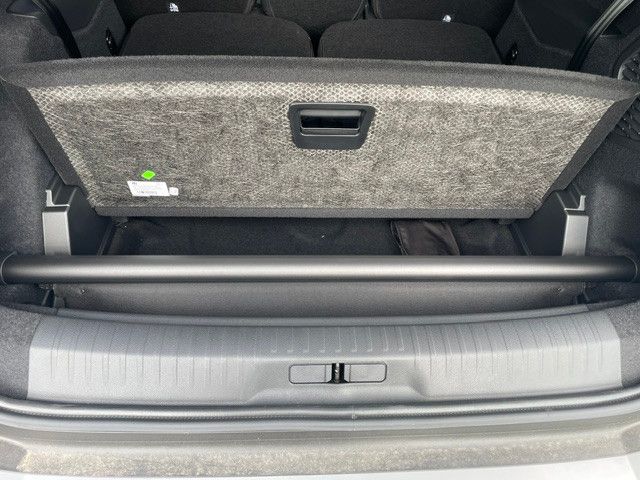 Fahrzeugabbildung Peugeot 5008 GT MHEV E-DSC+Navi+VollLED+Kamera+Sitzheizu