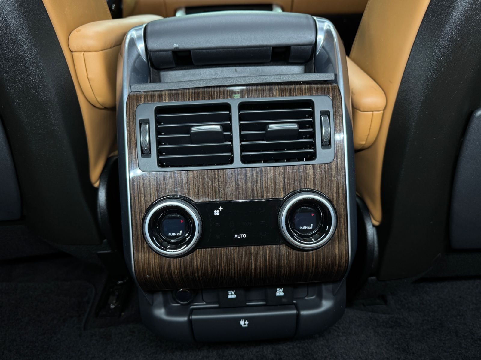 Fahrzeugabbildung Land Rover Range Rover Sport HSE Dynamic|MERIDIAN|360°|HuD