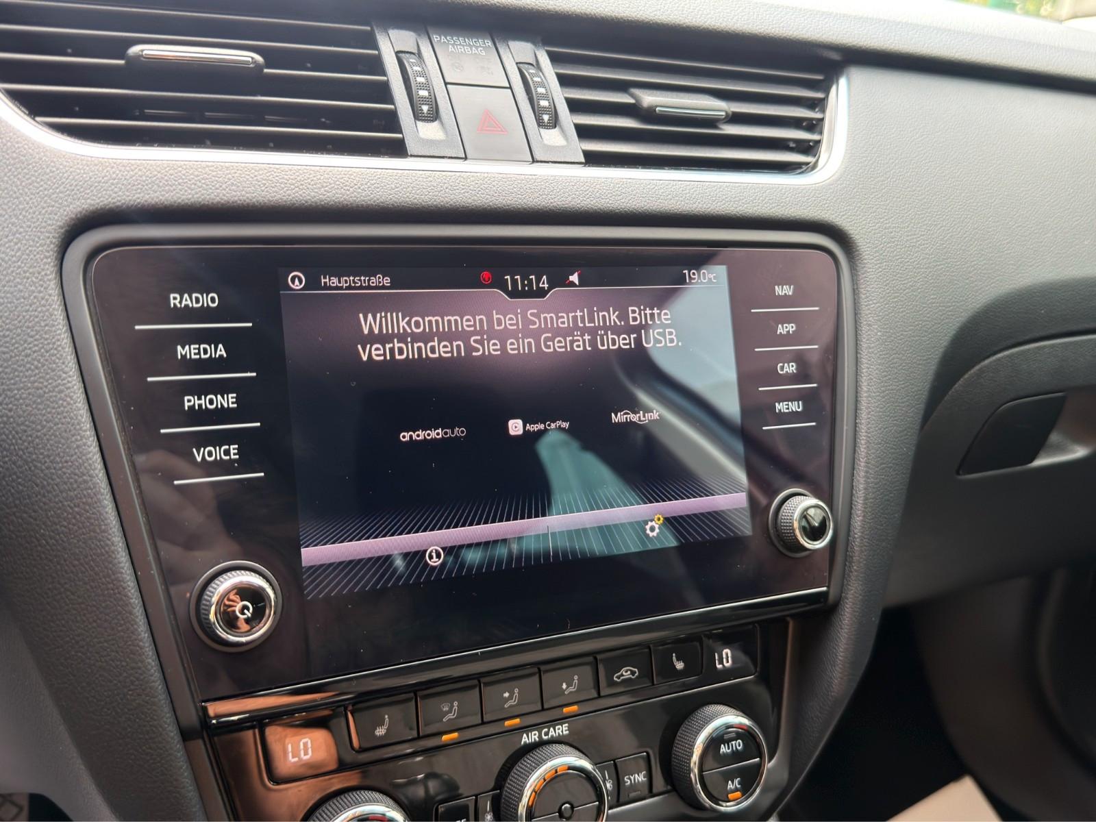 Skoda Octavia Combi Style LED/Keyless/CarPlay/PDC