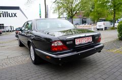 Fahrzeugabbildung Jaguar XJ Executive 3.2 Automatik Leder LM-Felgen PDC!