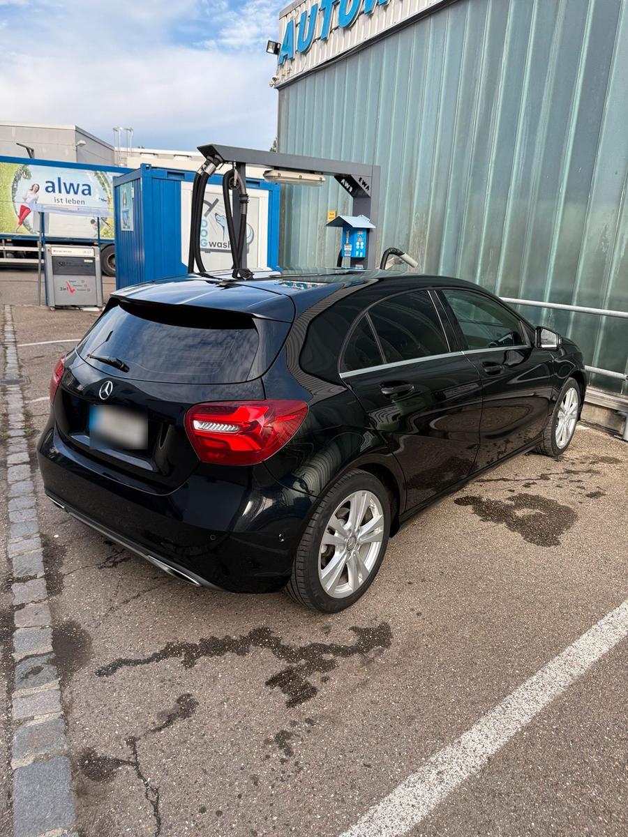 Mercedes-Benz A 180