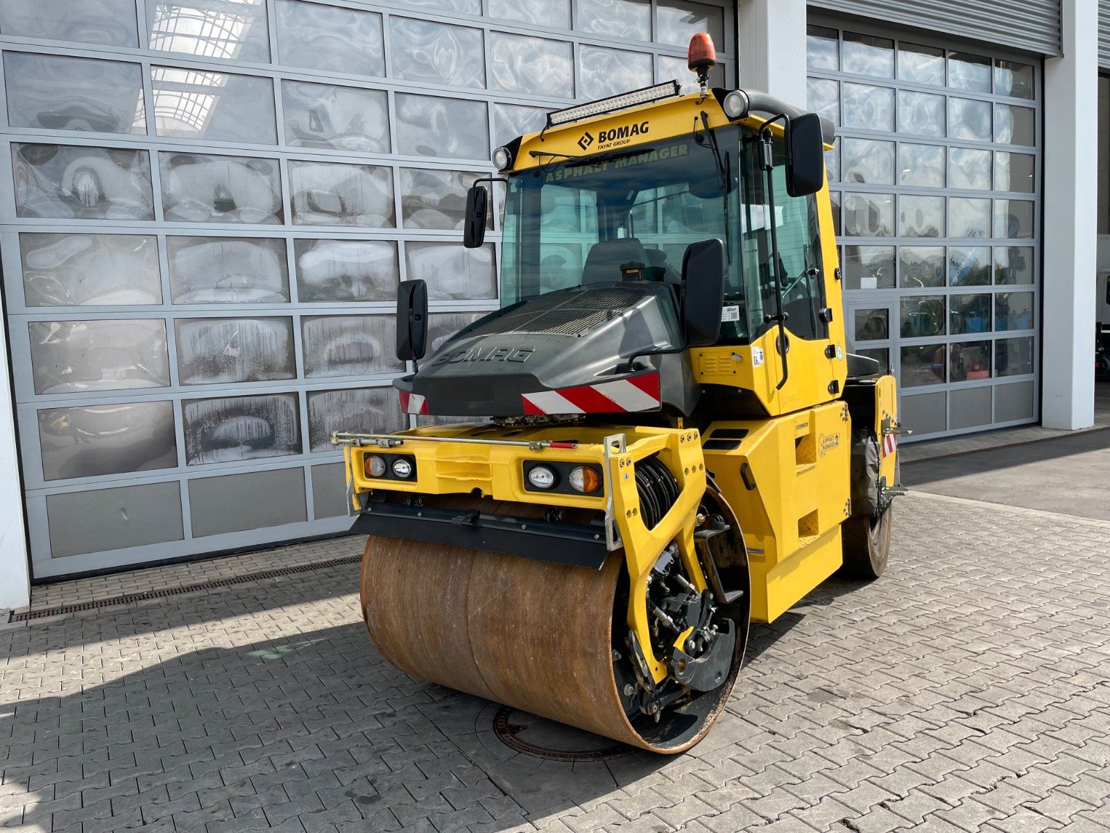 Fahrzeugabbildung BOMAG BW 154 ACP-4i AM / nur 1.459h / Asphalt Manager