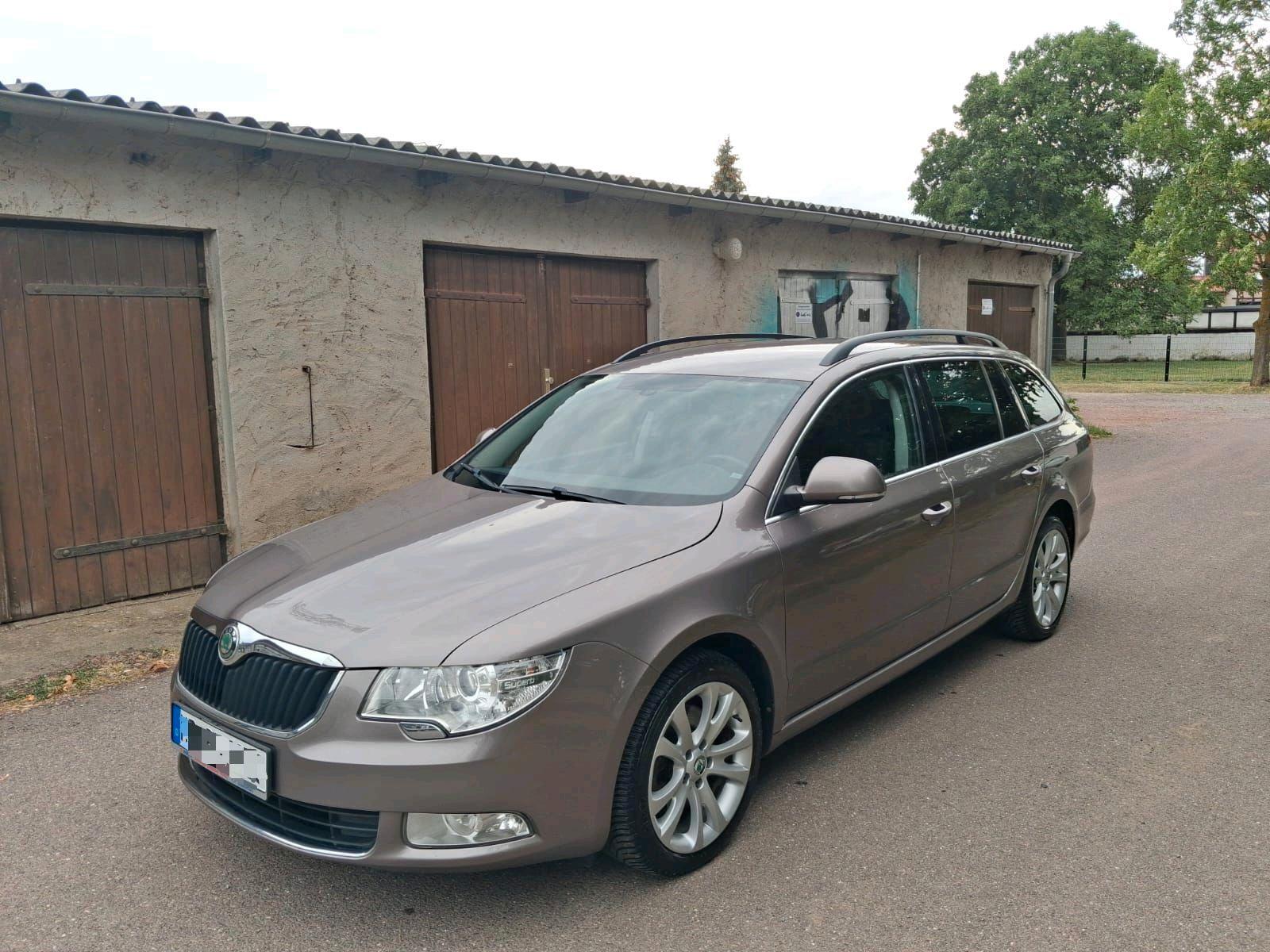 Skoda Superb 2012 — engine 170 HP (125kW)