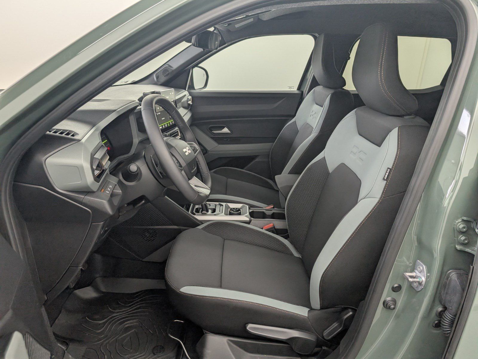 DACIA Duster  Extreme Hybrid-G 150 4x4 Technik – Bild 8