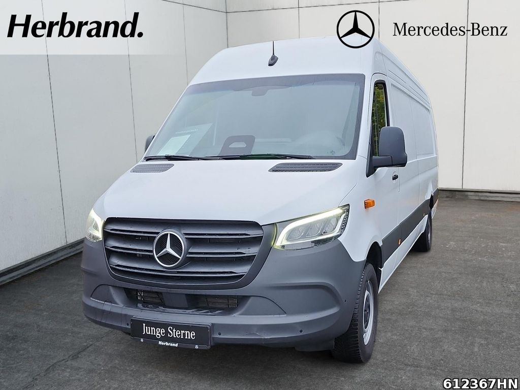 Image of Mercedes-Benz Sprinter