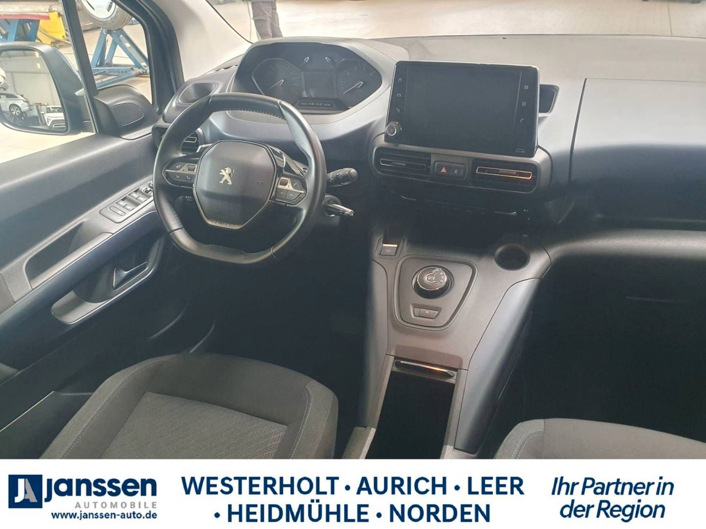 Fahrzeugabbildung Peugeot RIFTER PureTech 130L1 EAT8 Allure