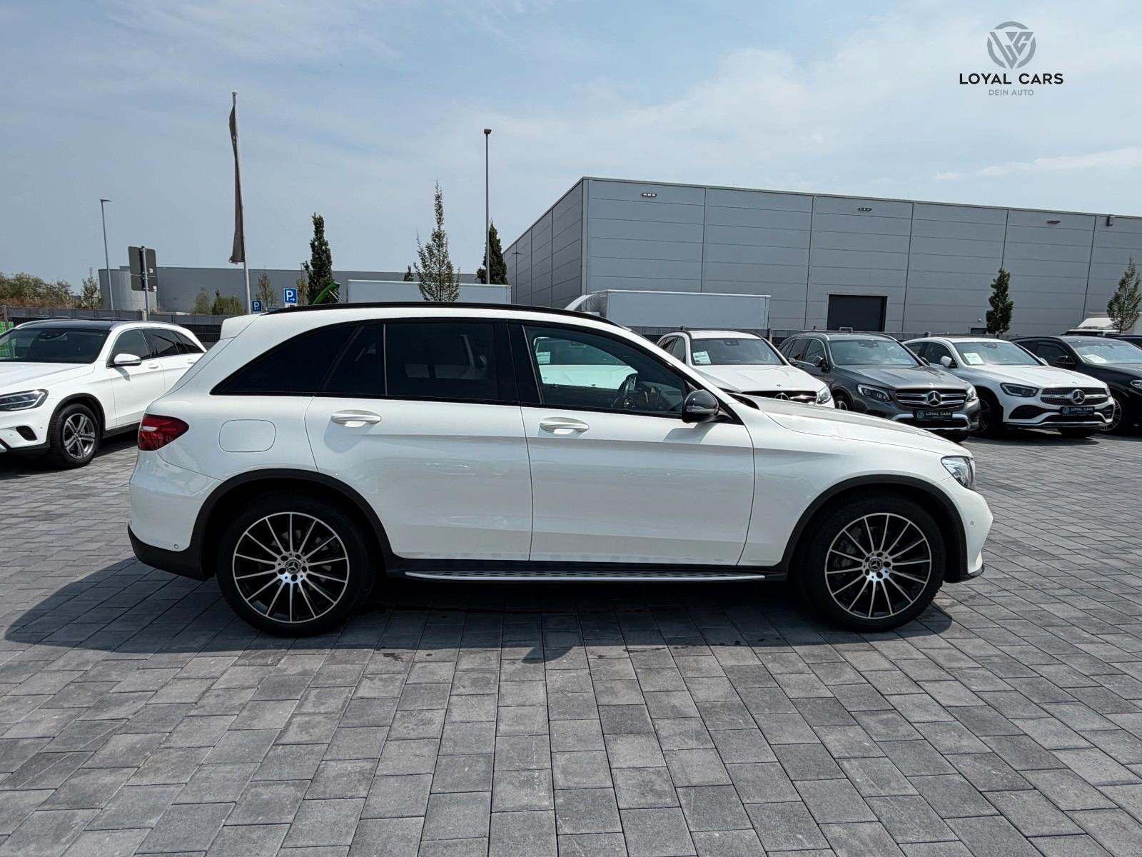 Mercedes-Benz GLC 300 4M*AMG*Designo*Night*LED*1Hd*20 Zoll*Tot