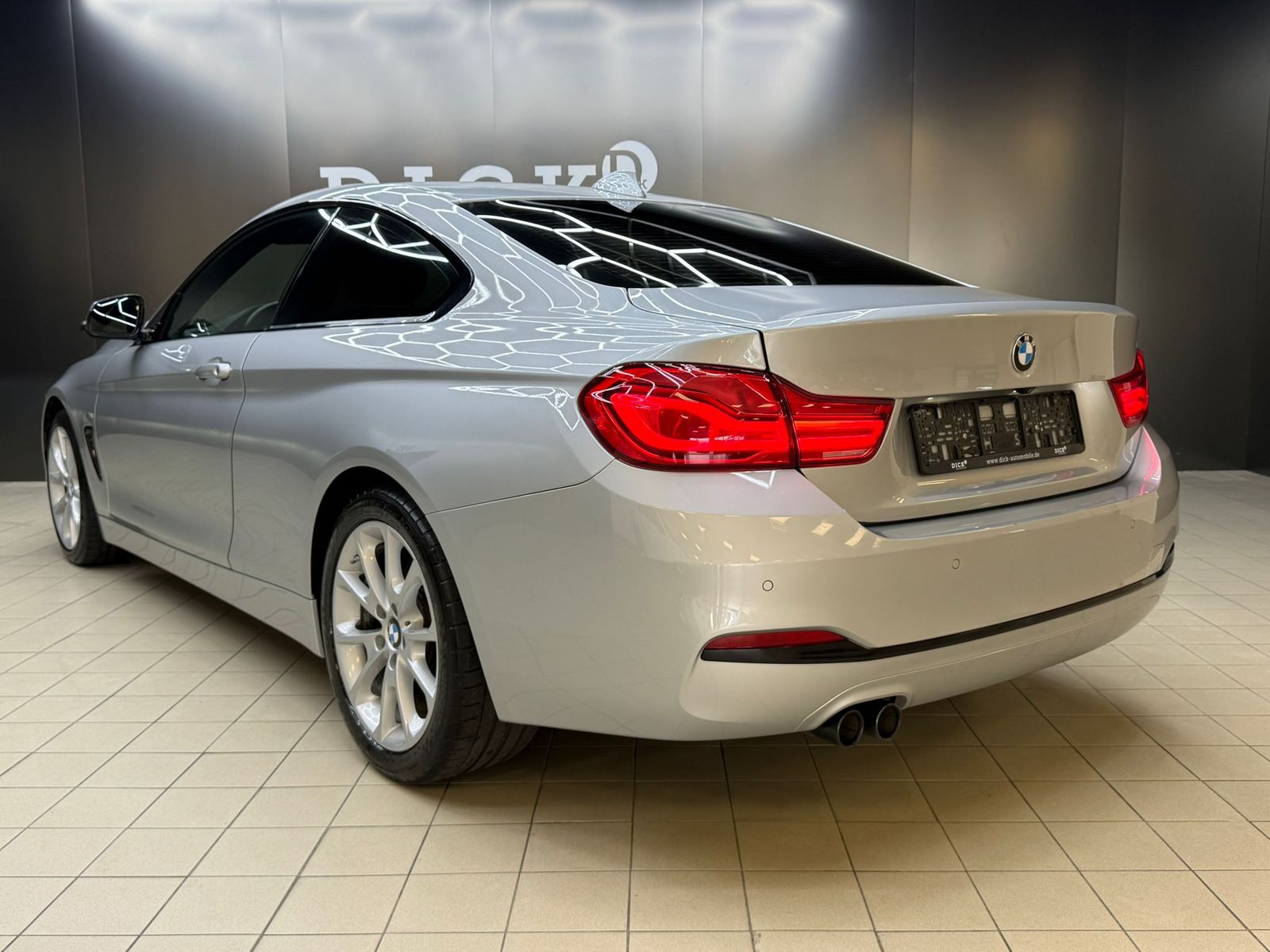 Fahrzeugabbildung BMW 430 d GC Sport Line LED+MEMO+HEAD+ACC+KAMER+AHK+