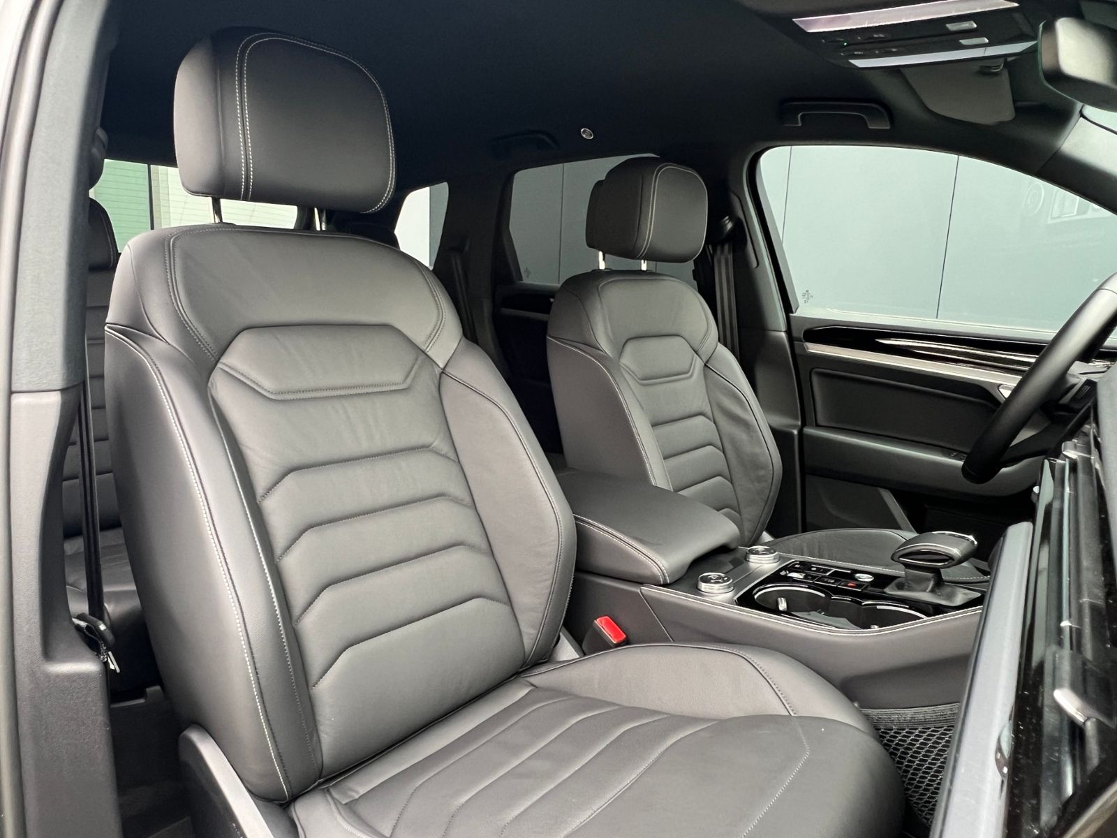 Fahrzeugabbildung Volkswagen Touareg 3.0 TDI 4Motion *AHK, Luftfederung, 19"-