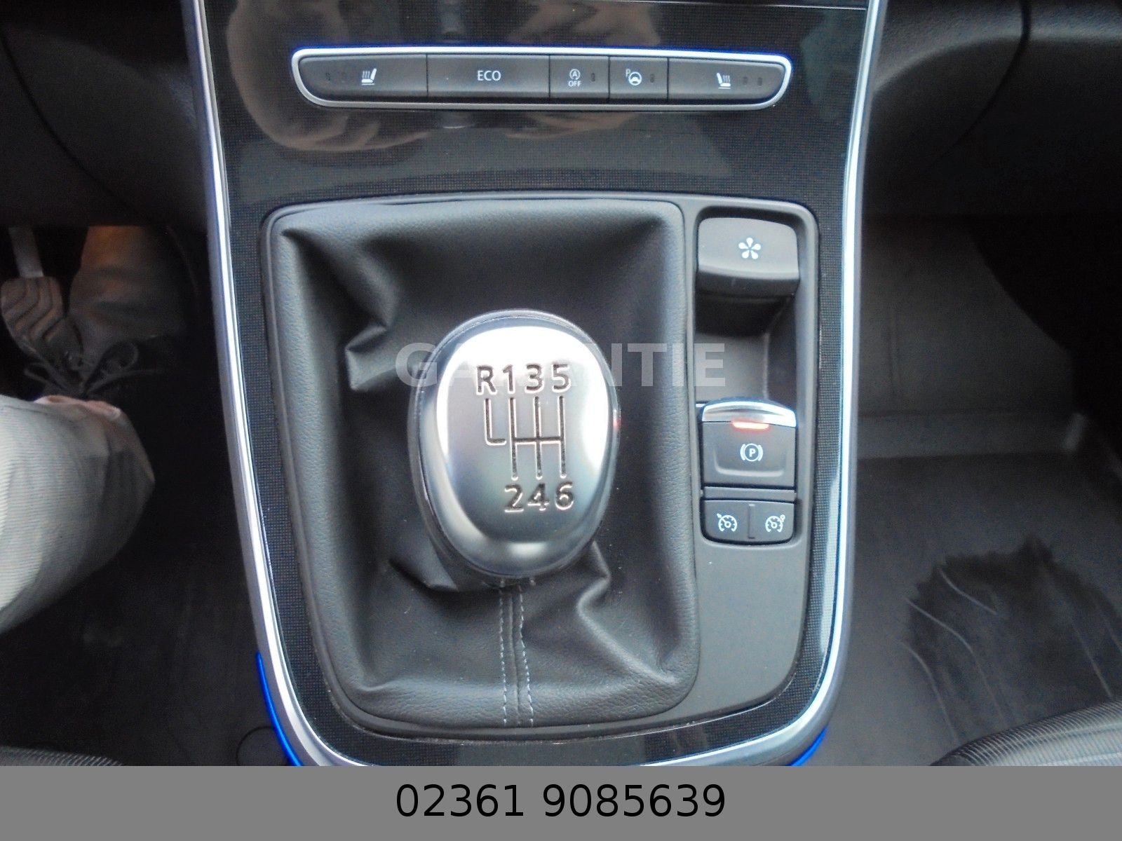 Fahrzeugabbildung Renault Scenic IV BOSE Edition Navi/Headup/Panramadach/