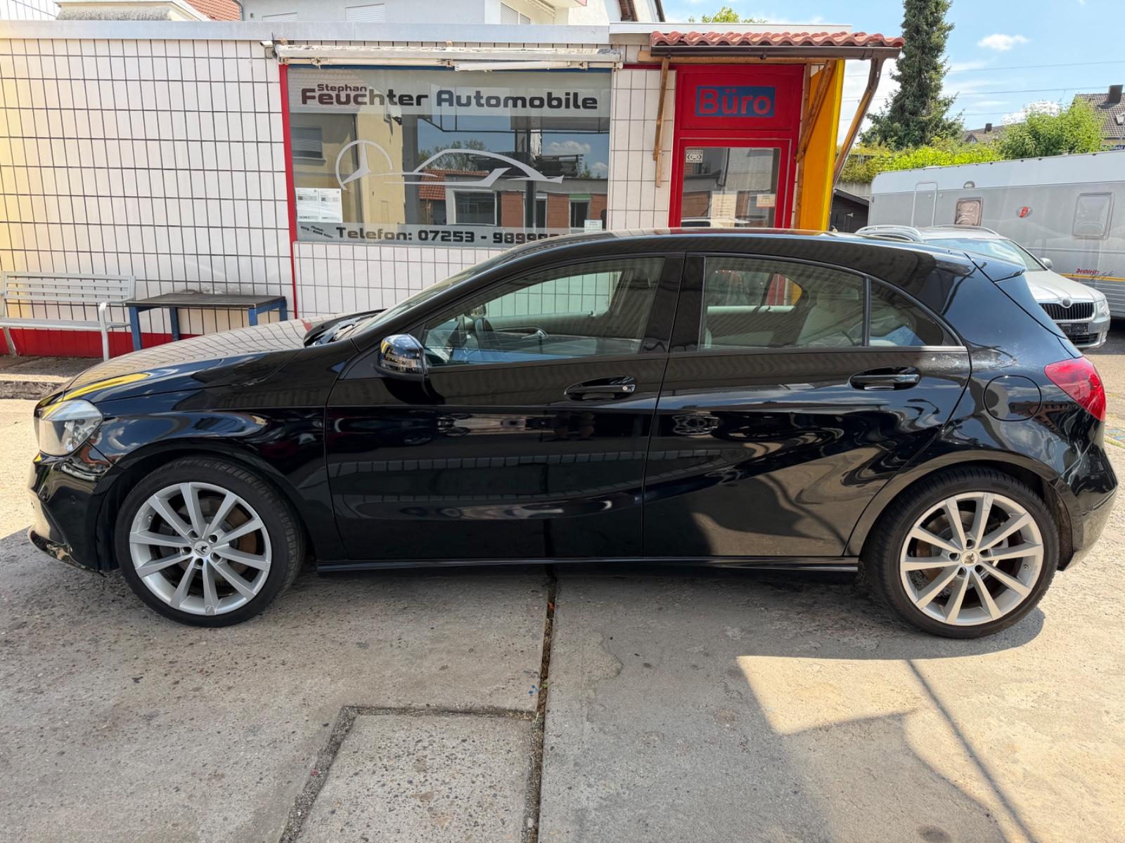 Mercedes-Benz A 250*Leder*NAVI*PTC*Standhzg*Tempomat*Alu18Zoll