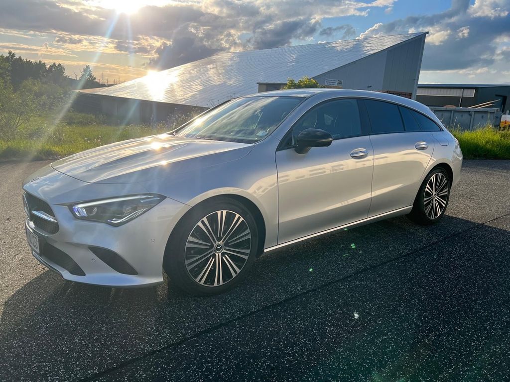 Image of Mercedes-Benz CLA 220