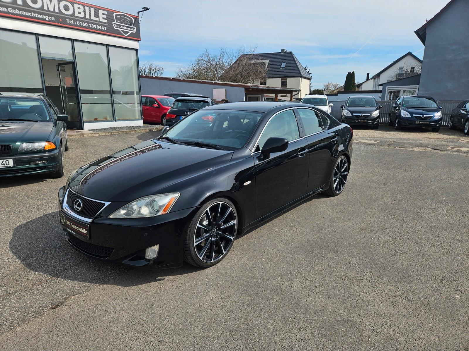 Lexus IS 220 D 2.2 8-Fach TÜV 2/27 Xenon PDC Leder