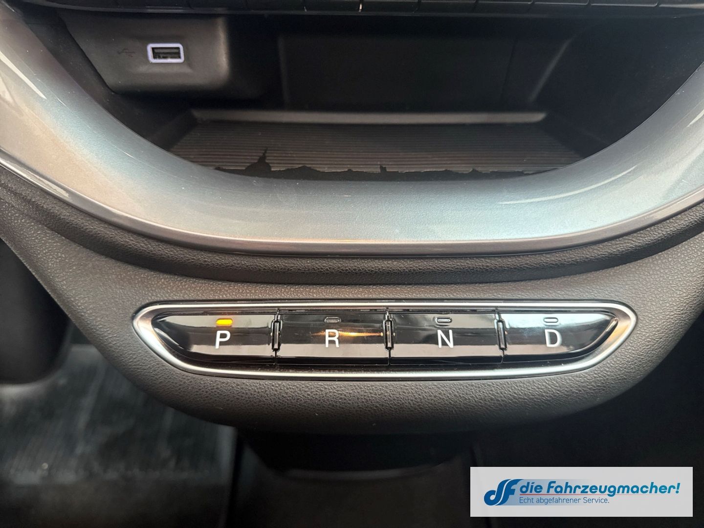 Fahrzeugabbildung Fiat 500 e CABRIO Sitzhzg CarPlay Kamera Klimaautom F