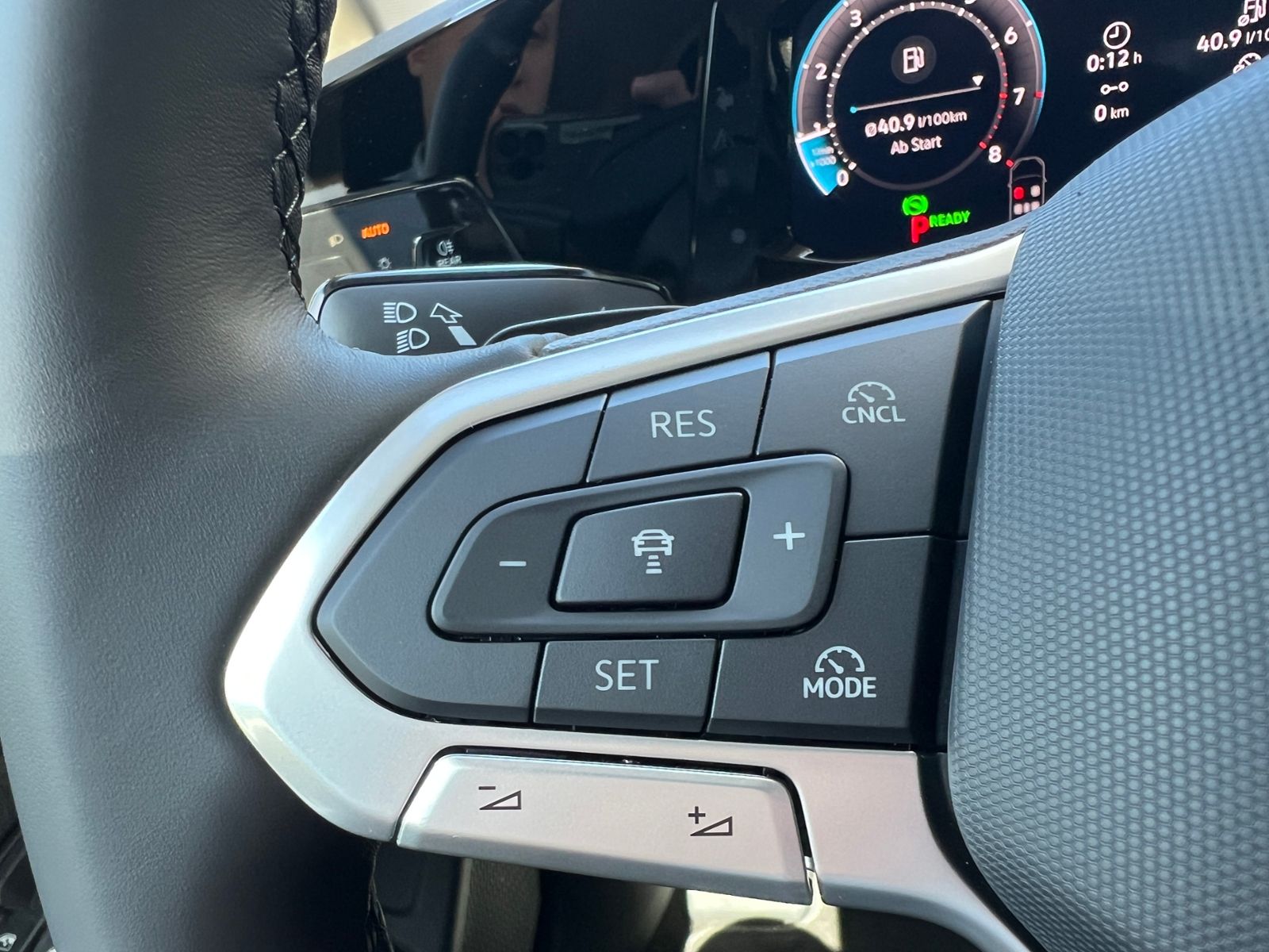Fahrzeugabbildung Volkswagen Golf VIII Life 1.5 eTSI DSG *LED, ACC, Kamera, 1