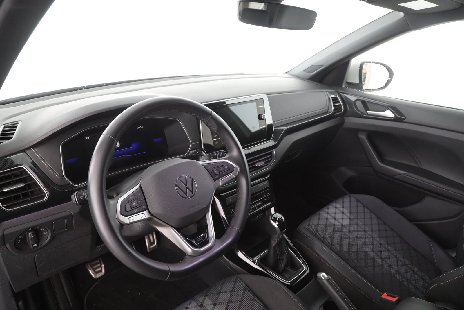 Volkswagen T-Cross - Bild 11