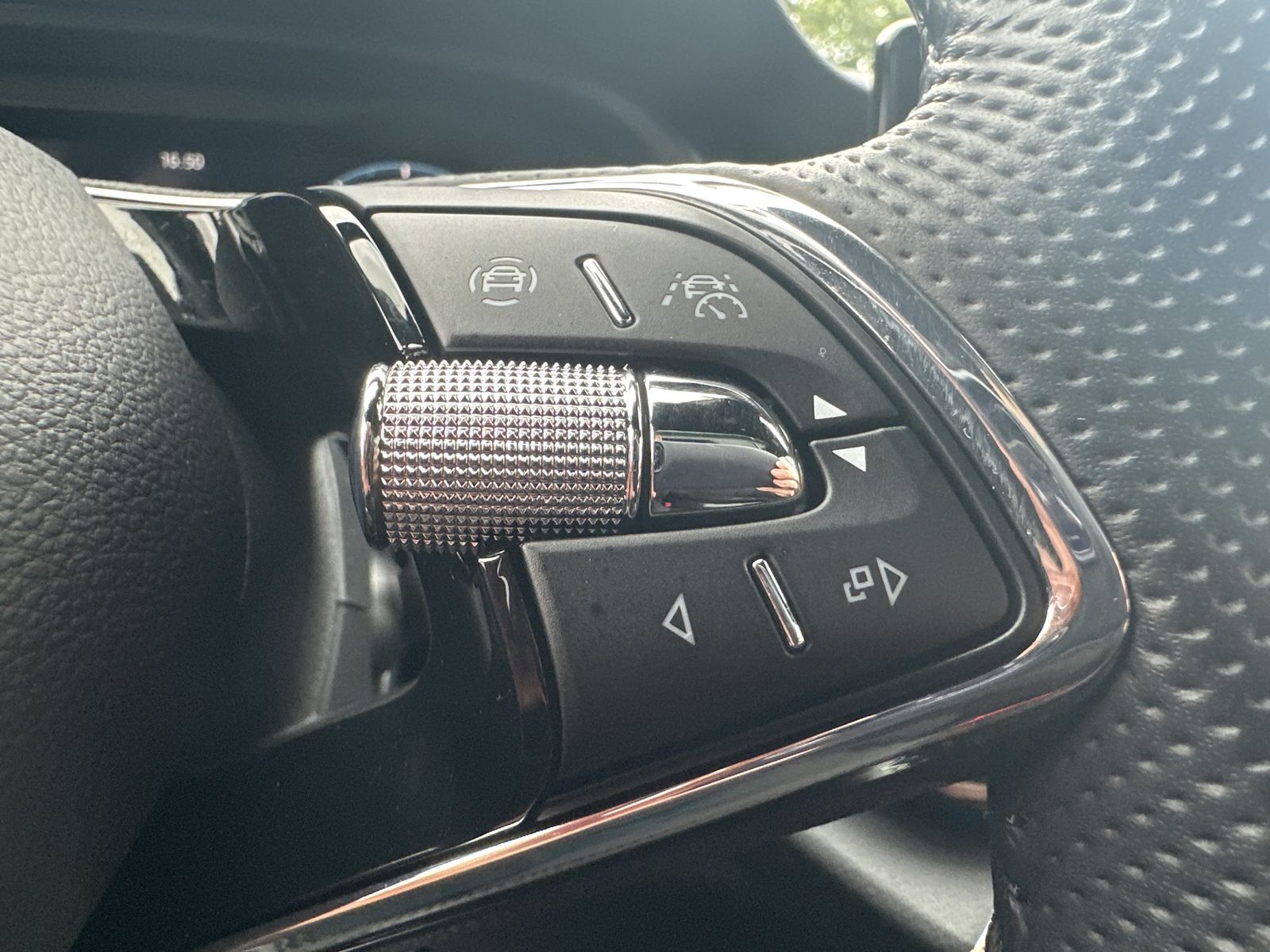 Fahrzeugabbildung SKODA Octavia Combi Sportline NAV+LED+ACC+PANO+HEAD-UP