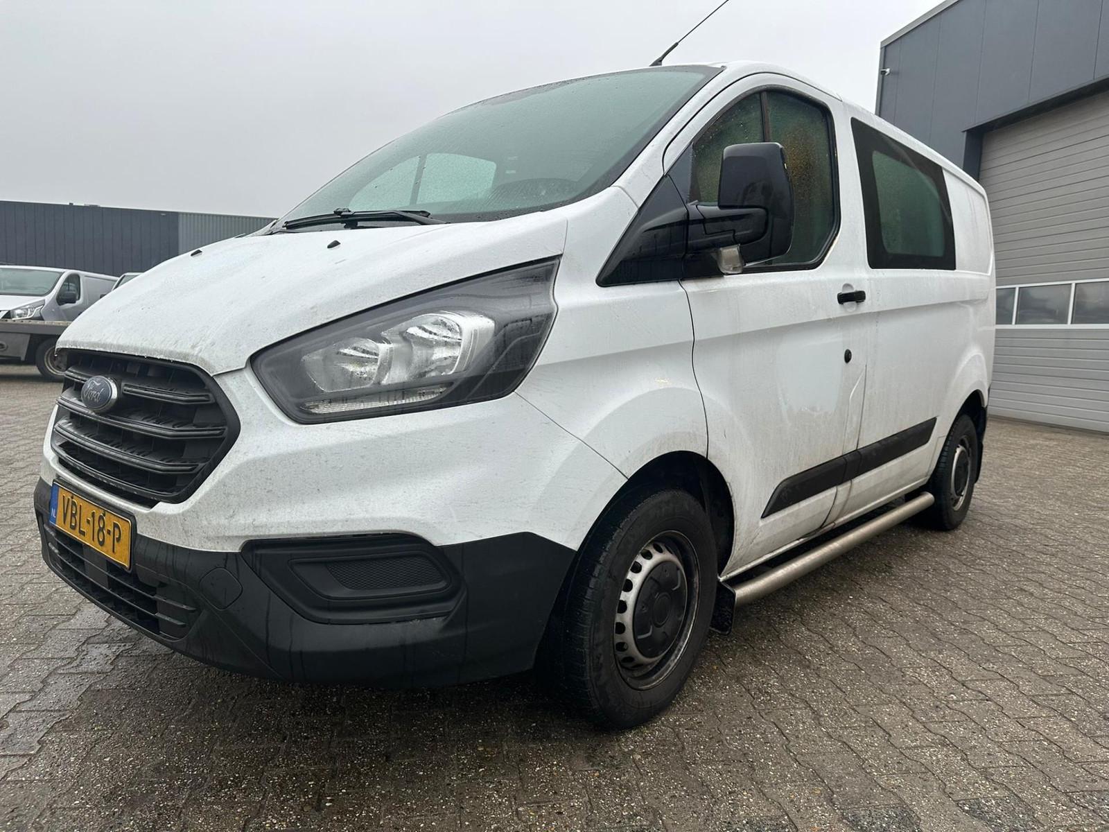 Ford Transit Custom 280 2.0 TDCI L1H1 DUB CAB. 5 PERS