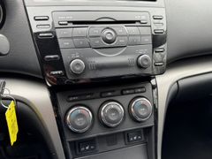 Fahrzeugabbildung 6 Kombi 1.8 Active