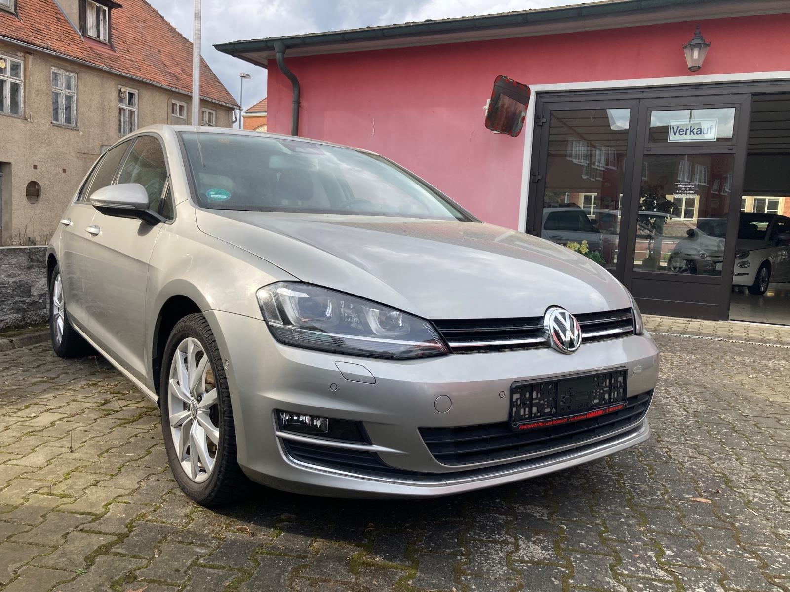 Volkswagen Golf VII Lim. Highline BMT-5türig-140HP-Xenon-LM